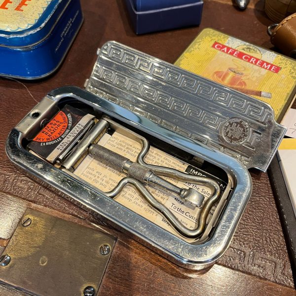 Rolls Razor - Image 2