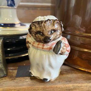 Beswick Beatrix Potter Mrs Tiggy Winkle 1940s