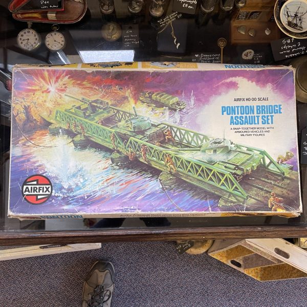 Airfix Pontoon Bridge Assault Set, 1974