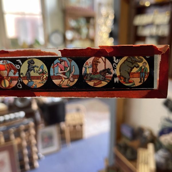 Magic Lantern Slide Projector with 5 slides - Image 8