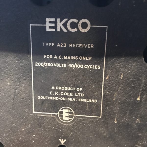 1940s BAKELITE EKCO TYPE A23 RECEIVER VALVE RADIO - Image 2