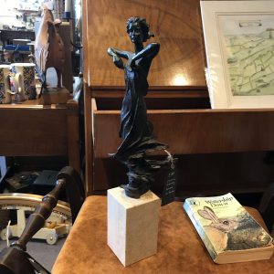 Elegant Carosa Disseny Statue on Solid Base