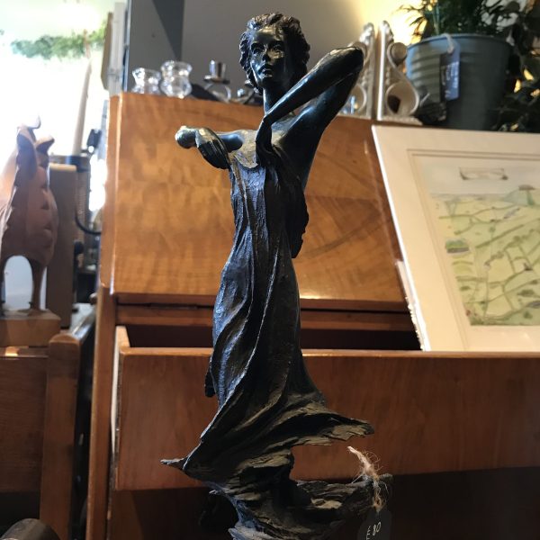 Elegant Carosa Disseny Statue on Solid Base - Image 4