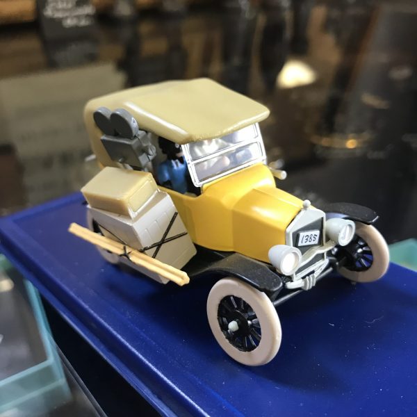 Tin Tin Au Congo Collectors Car - Image 2