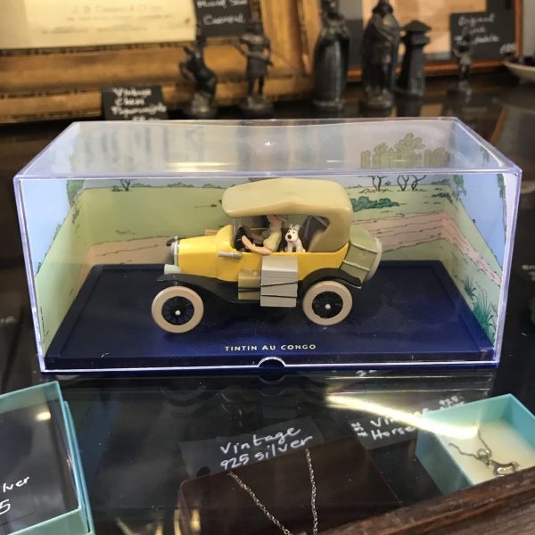 Tin Tin Au Congo Collectors Car - Image 3