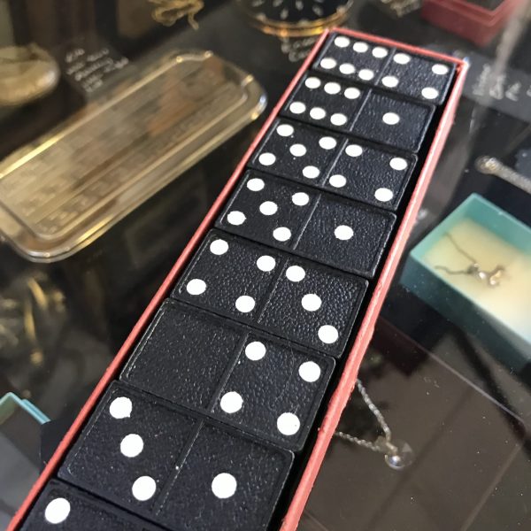 Greyhound Dominoes - Image 2