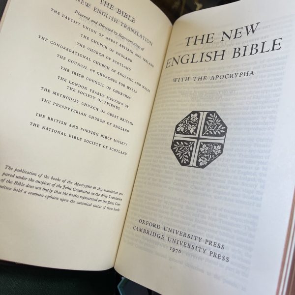 New English Bible With Apocrypha - Image 6