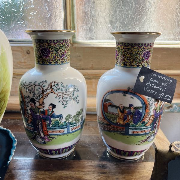 Stunning Pair Of Oriental Vases