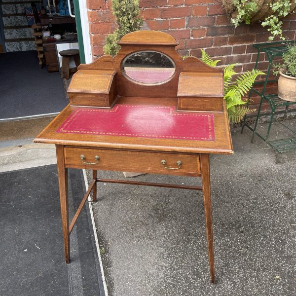 Beautiful Ladies writing Desk