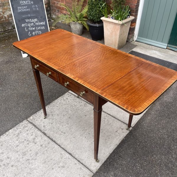 Lovely Antique Edwardian Style Drop Leaf Table - Image 3