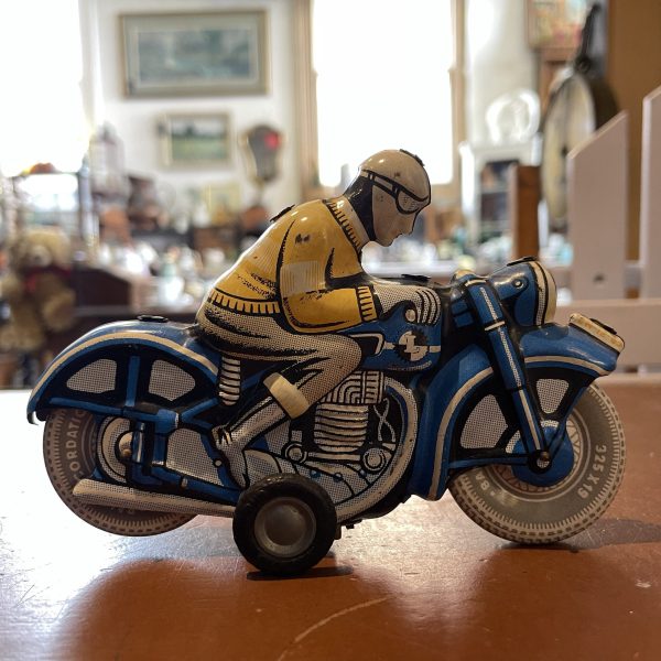 Ballon Cordatic Tin Toy, Hungarian