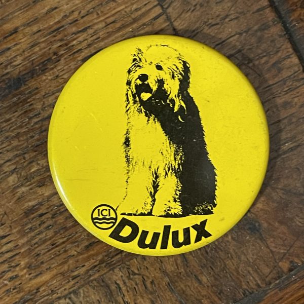 Dulux Vintage Badge - Image 2