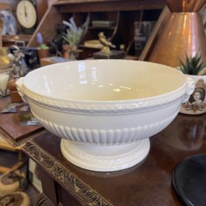 Wedgwood Queensware EDME pedestal bowl
