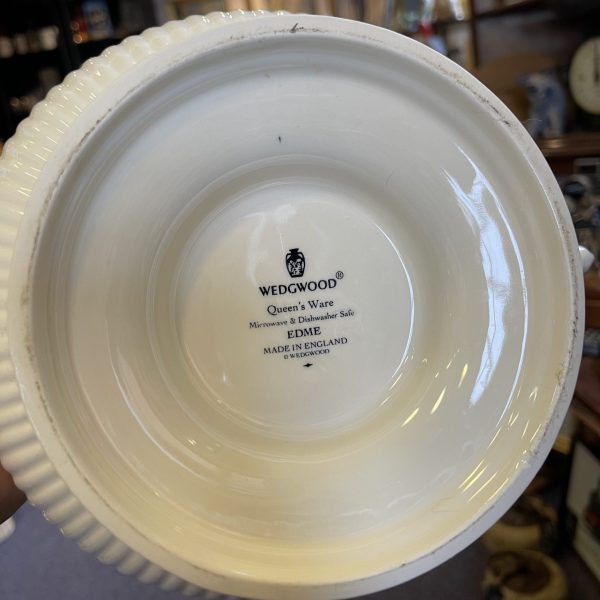 Wedgwood Queensware EDME pedestal bowl - Image 3