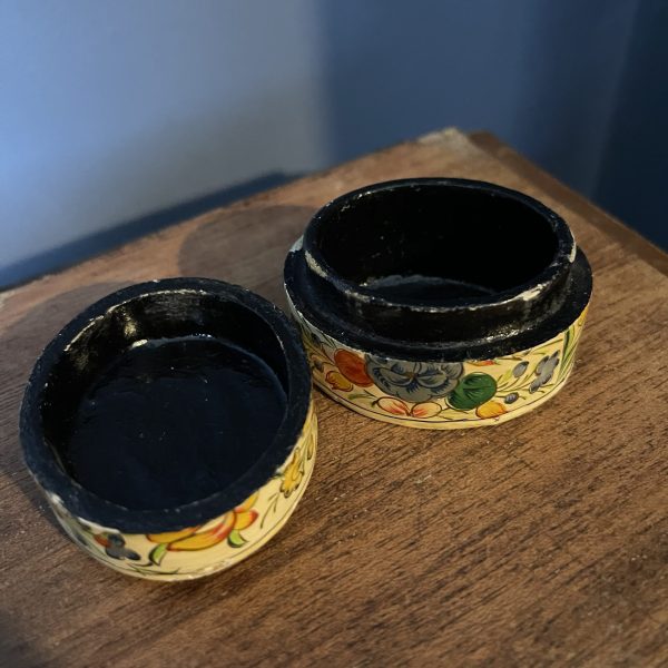 Vintage Pot - Image 2