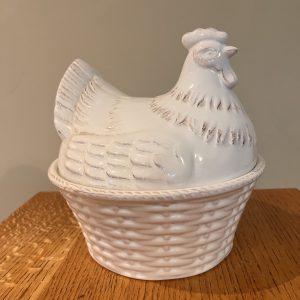 Ceramic Gisela Graham Chicken Shaped Egg Container