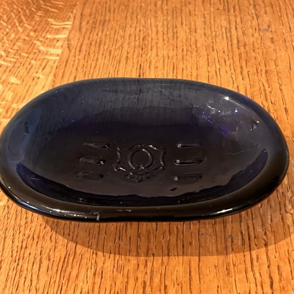 Beautiful Blue Glass Vintage Soap Dish with crest - Image 2