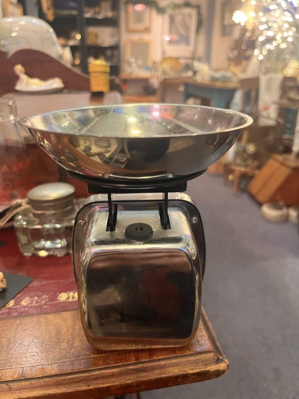 Vintage Small Salter Scales - Image 4