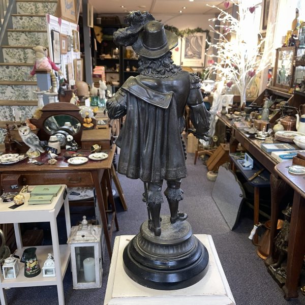 Elegant Pair of Statues of Cavaliers - Image 6