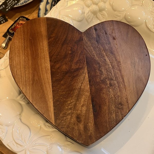 Sweet folding heart shaped wooden cheese knife set - Image 2