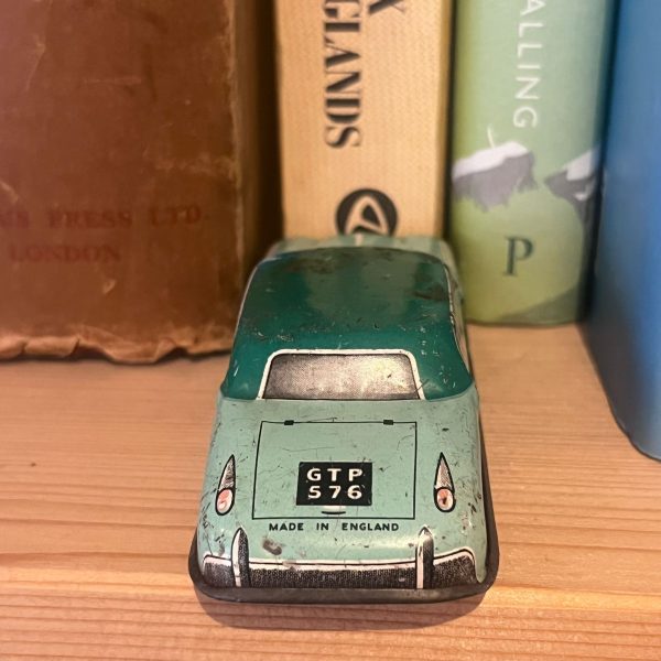 Glam Toy 1950s Toy Tinplate Car - Image 4