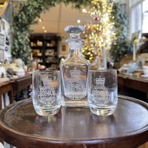 Sandhurst English Military Academy Caraffe And Glasses