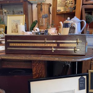 Vintage Snooker Sliding Scoreboard
