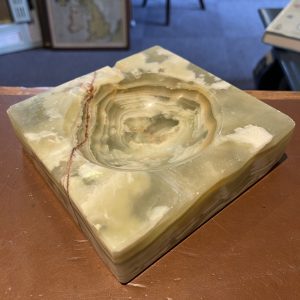 Very Retro Onyx Ashtray